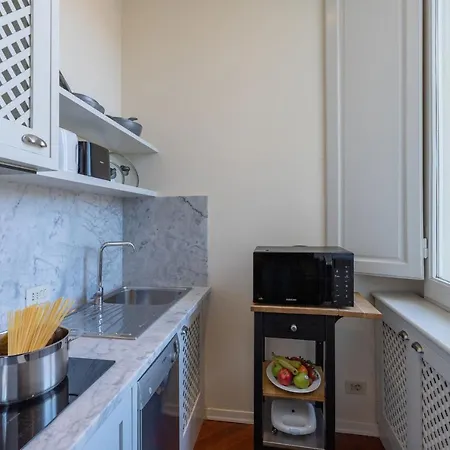 Damasco Penthouse With Terrace Near The Duomo *